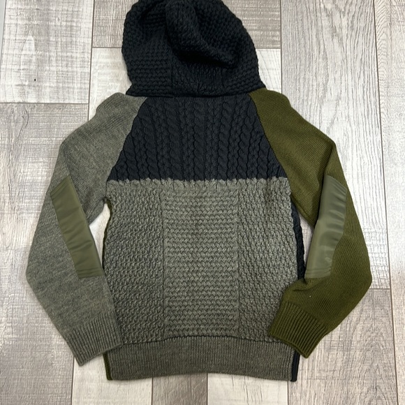 Zara sweater - Picture 8 of 8